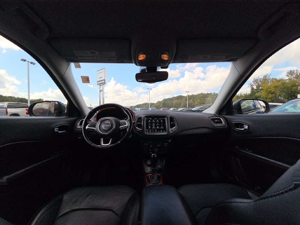 Used 2021 Jeep Compass Trailhawk AWD/4WD image 30