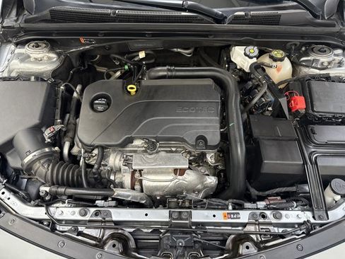 Used 2024 Chevrolet Malibu LT image 30