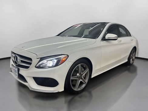 Used 2017 Mercedes-Benz C 300 4MATIC Sedan image 4