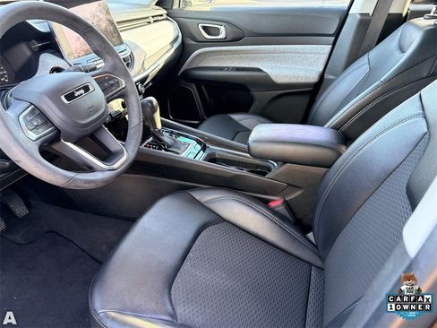 Certified 2022 Jeep Compass Latitude image 11