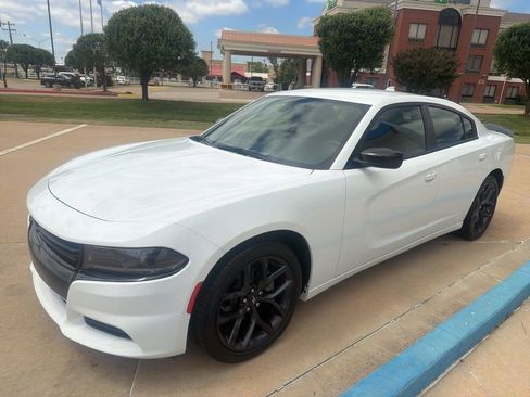Used 2023 Dodge Charger SXT w/ Blacktop Package RWD image 4