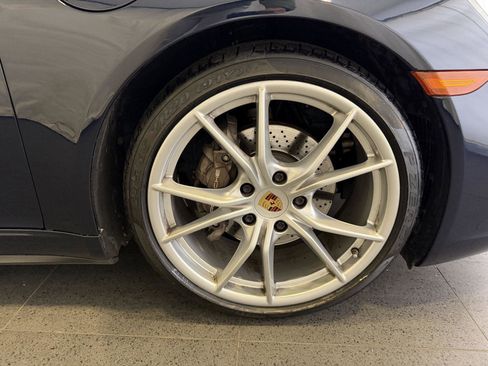 Certified 2018 Porsche 911 Carrera 4 image 14