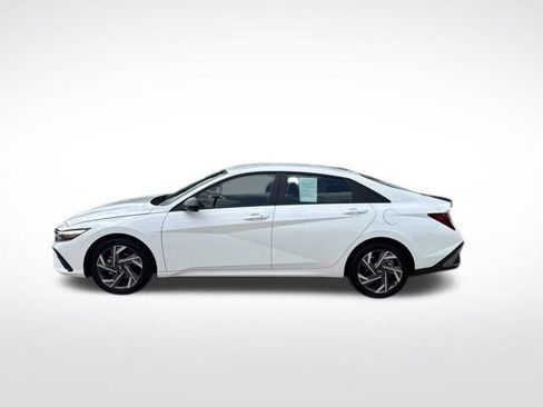 Used 2025 Hyundai Elantra Sport FWD image 6