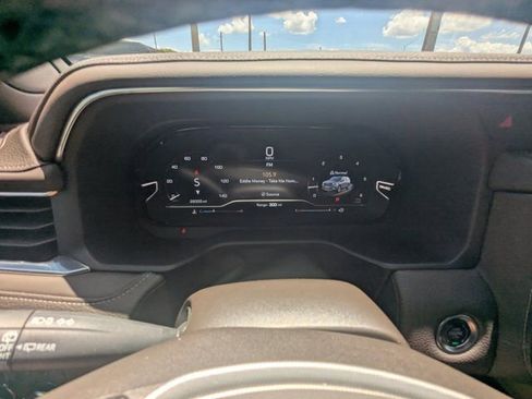 Used 2024 GMC Yukon Denali RWD image 29