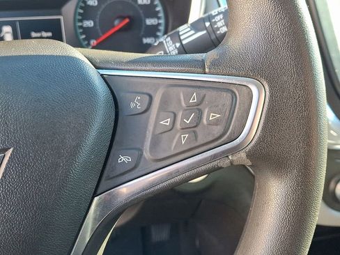 Used 2018 Chevrolet Equinox LS image 22