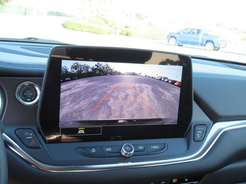 New 2025 Chevrolet Blazer LT image 22