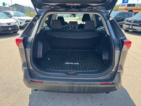 Used 2023 Toyota RAV4 LE FWD image 7