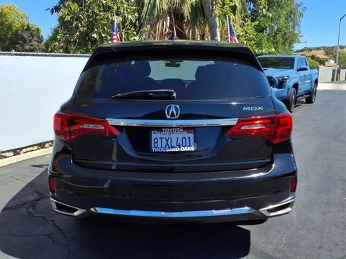 Used 2017 Acura MDX w/ Technology Package FWD image 6