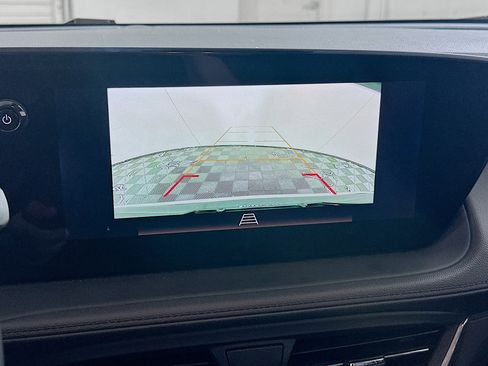 Used 2025 Buick Encore GX Preferred image 22