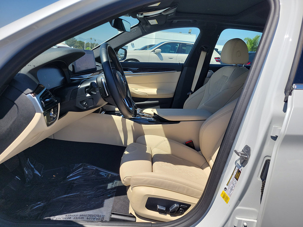 Used 2023 BMW 530i w/ Premium Package RWD image 18