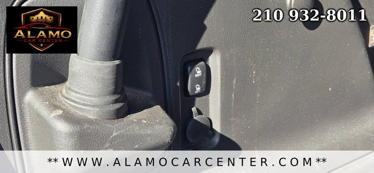 Used 2012 Lincoln MKX AWD image 28