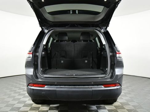 Used 2023 Jeep Grand Cherokee L Limited w/ Luxury Tech Group II AWD/4WD image 26