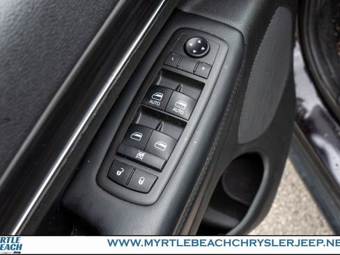 Certified 2021 Jeep Grand Cherokee Limited image 16