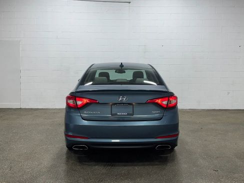 Used 2016 Hyundai Sonata Sport w/ Option Group 1V FWD image 4