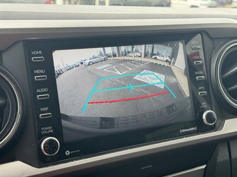 Used 2020 Toyota Tacoma SR5 w/ Technology Package image 43