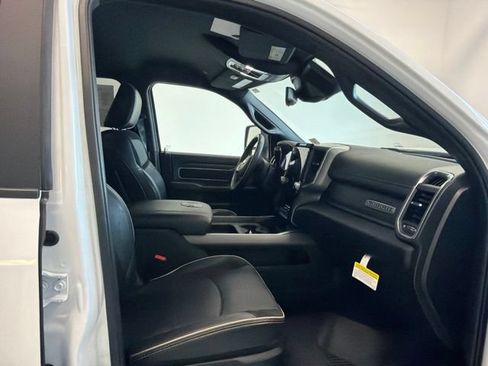 Used 2025 RAM 3500 Laramie w/ Max Tow Package AWD/4WD image 40