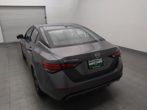 Used 2025 Nissan Sentra SV FWD image 6