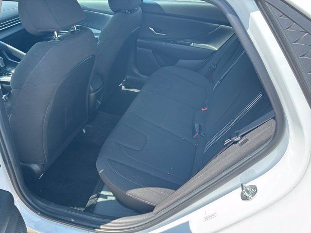 Used 2024 Hyundai Elantra SEL FWD image 58