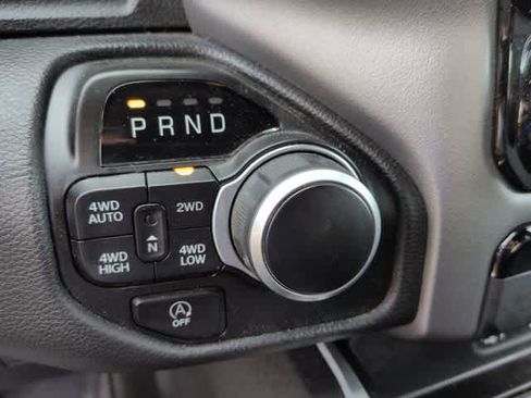 Used 2022 RAM 1500 Big Horn AWD/4WD image 32