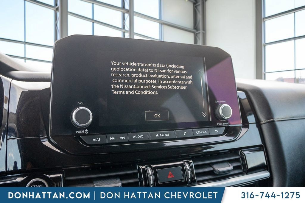 Used 2024 Nissan Pathfinder SV AWD/4WD image 7