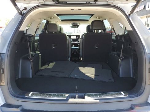 Used 2023 Kia Sorento SX Prestige image 11