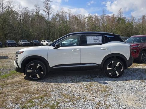 New 2026 Nissan Kicks SR image 5