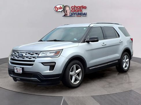 Used 2019 Ford Explorer XLT w/ Class III Trailer Tow Package FWD image 1