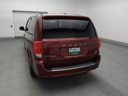 Used 2018 Dodge Grand Caravan SXT FWD image 6
