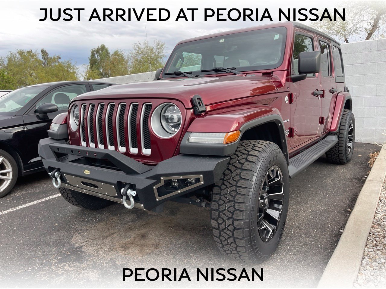 Used 2021 Jeep Wrangler Unlimited Sahara AWD/4WD image 1