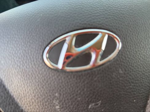 Used 2013 Hyundai Santa Fe Sport 2.0T AWD/4WD image 39