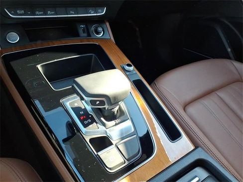 Used 2021 Audi Q5 2.0T Premium Plus image 23