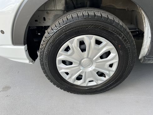 Used 2025 Ford Transit 350 XLT RWD image 12
