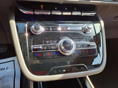 Certified 2022 Lincoln Corsair Reserve w/ Equipment Group 201A image 17