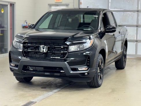 New 2026 Honda Ridgeline Black Edition image 3