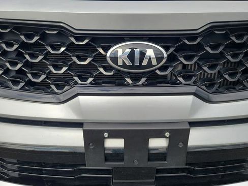 Used 2021 Kia Sorento SX image 9