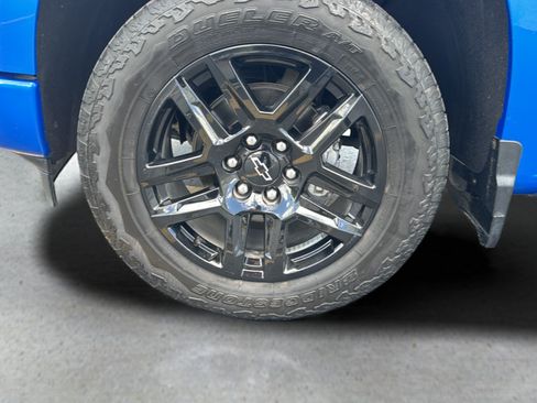 Used 2025 Chevrolet Silverado 1500 Custom w/ Turbomax Blackout Package RWD image 18