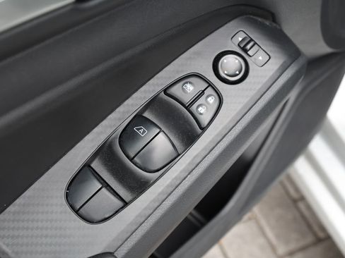 Used 2022 Nissan Altima 2.5 SV FWD image 10