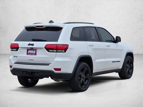 Used 2018 Jeep Grand Cherokee Laredo AWD/4WD image 5