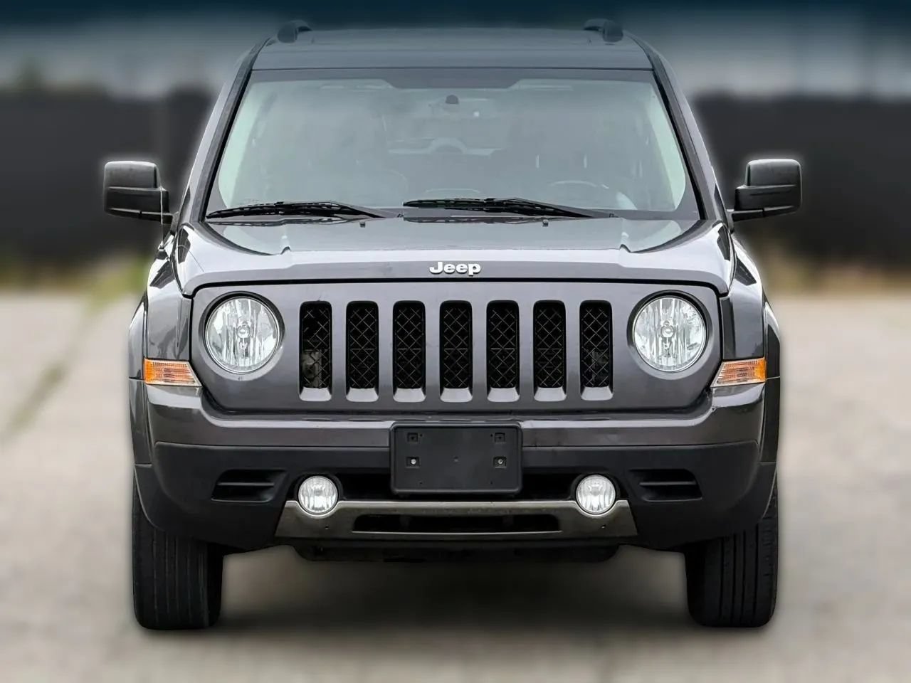 Used 2017 Jeep Patriot High Altitude AWD/4WD image 5