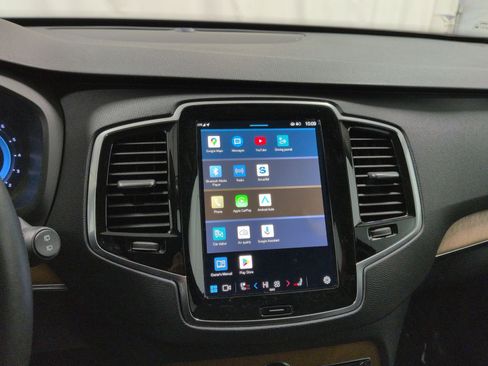 Used 2024 Volvo XC90 B5 Plus image 30