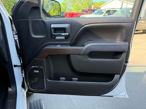 Used 2017 GMC Sierra 1500 Denali w/ Denali Ultimate Package AWD/4WD image 29