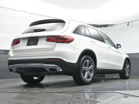 Used 2022 Mercedes-Benz GLC 300 w/ Premium Package Lite image 36