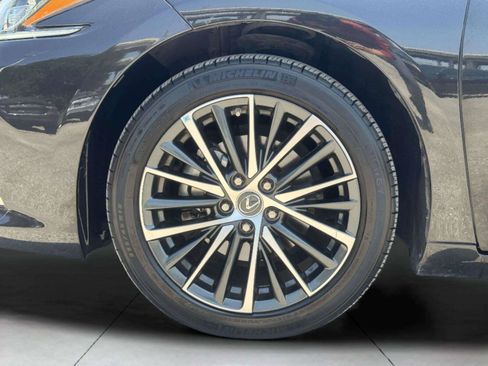Used 2024 Lexus ES 350 w/ Premium Package FWD image 59