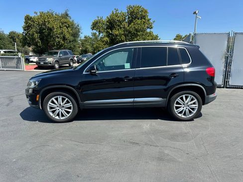 Used 2013 Volkswagen Tiguan SE AWD/4WD image 2
