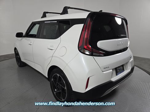 Used 2023 Kia Soul EX FWD image 4