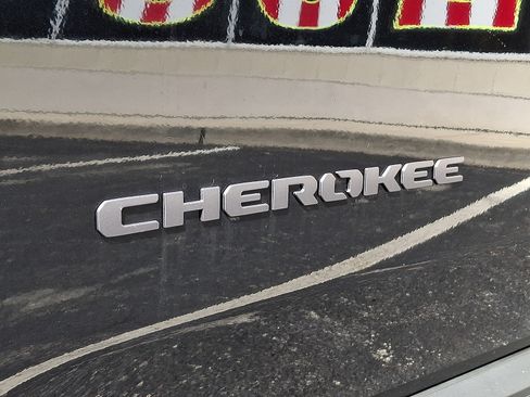 New 2026 Jeep Cherokee Limited AWD/4WD image 18