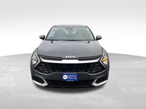 Used 2025 Kia Sportage EX image 9