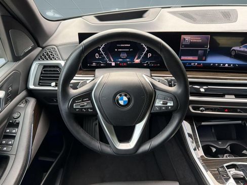 Used 2024 BMW X5 sDrive40i w/ Premium Package RWD image 11