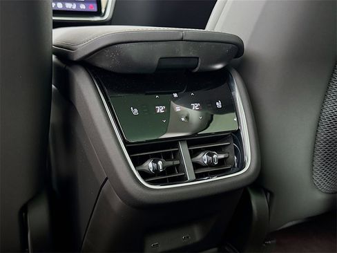 New 2025 Volvo EX90 Plus w/ Protection Package Premier image 26