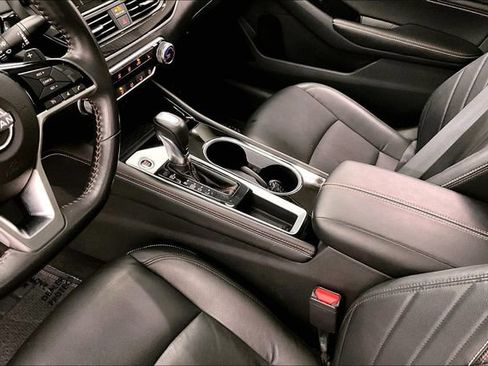 Used 2023 Nissan Altima 2.5 SR w/ SR Premium Package FWD image 17
